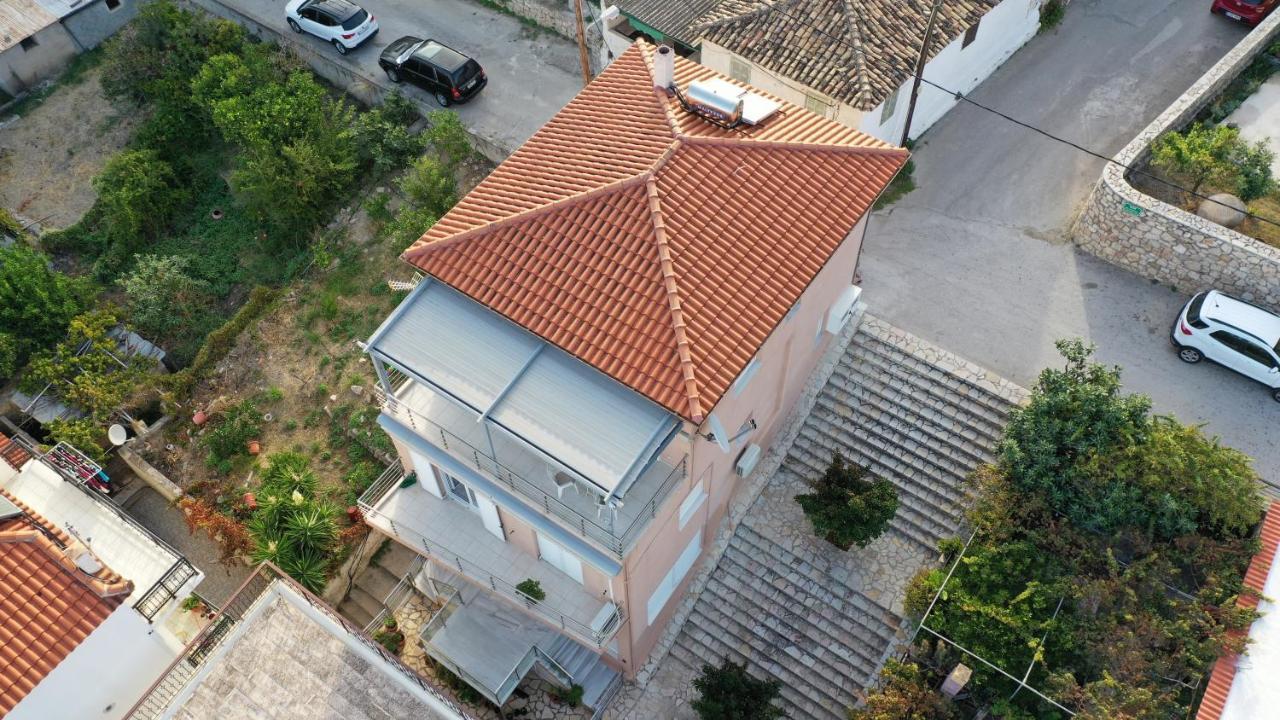 Family Apartment デルヴェニ エクステリア 写真