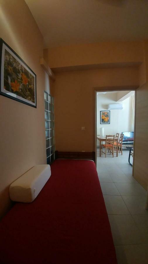 Family Apartment デルヴェニ エクステリア 写真